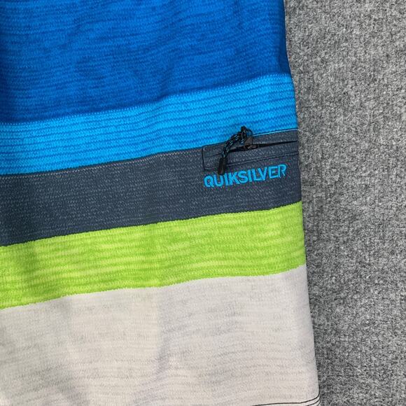 Quiksilver Board Shorts Mens 36 Drawstring Striped Pockets Beach Swim Surfing - Picture 8 of 10